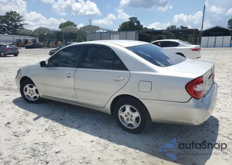 2003 Toyota Camry Le z USA, uszkodzony, nr VIN 4T1BF32K63U042205